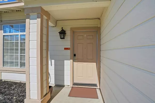 Antioch, CA 94531,5137 Twincreek Ct