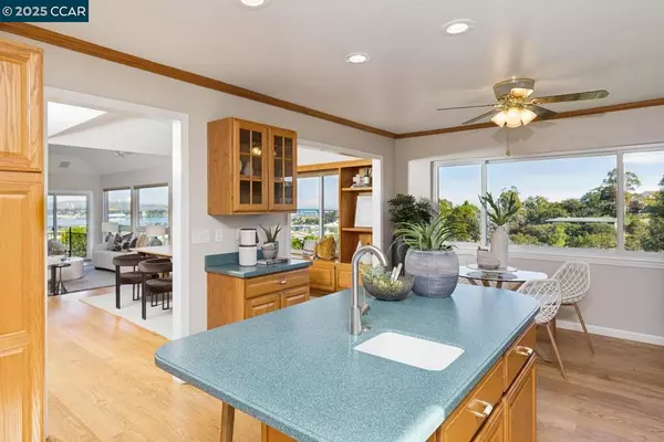 Martinez, CA 94553,1087 Hillside Dr