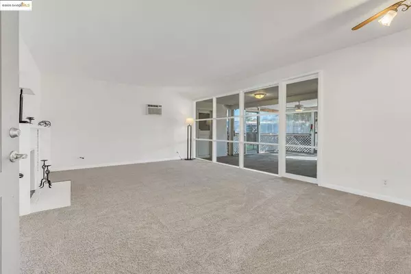 Concord, CA 94519,3224 Meadowbrook Dr