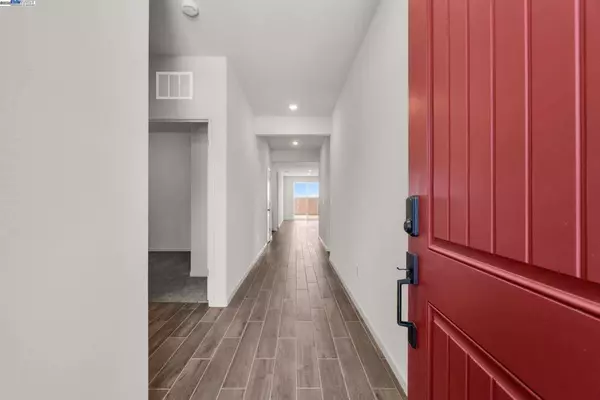 San Pablo, CA 94806,4171 Markovich Ct