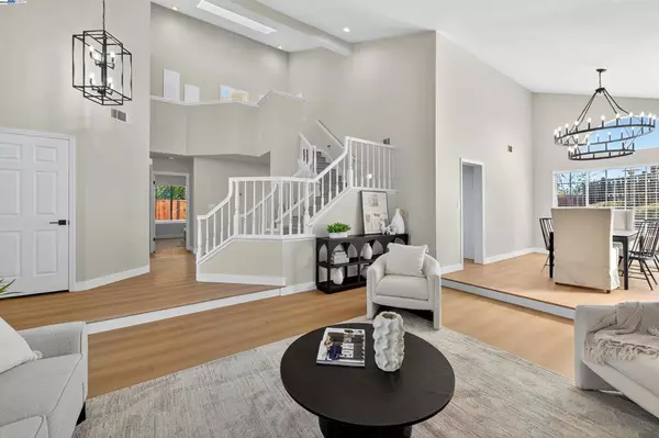 San Ramon, CA 94582,5075 Canyon Crest Dr