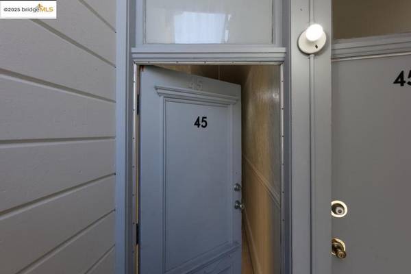 San Francisco, CA 94133,45 Auburn Street