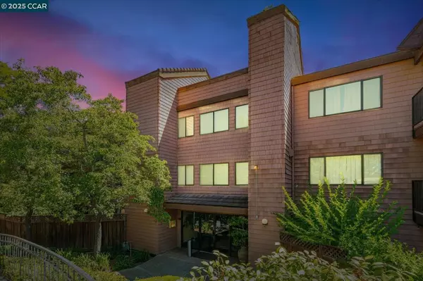 25676 University Ct #323, Hayward, CA 94542