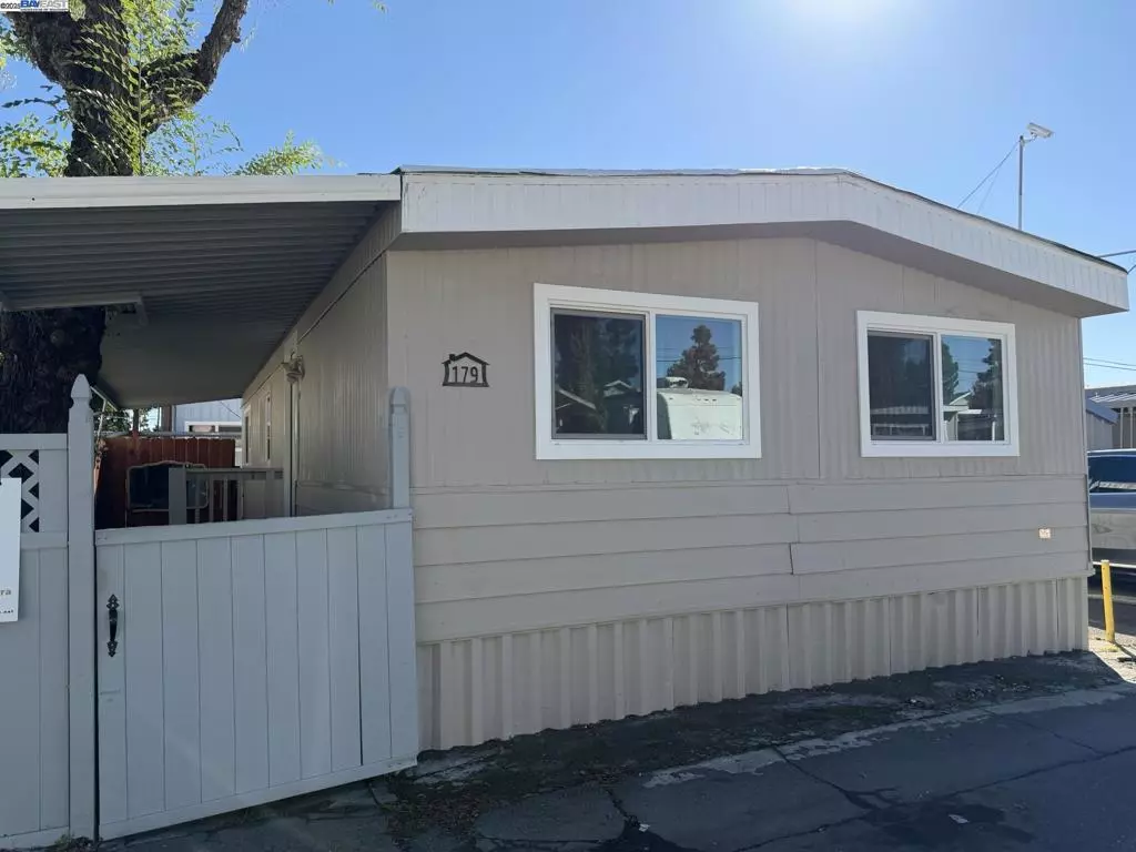 San Leandro, CA 94577,2399 E 14th Street