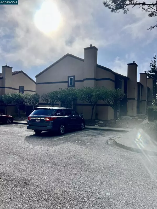 Pacifica, CA 94044,627 Hickey Blvd #D