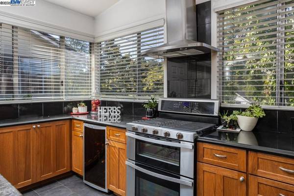 Castro Valley, CA 94546,18798 Madison Ave