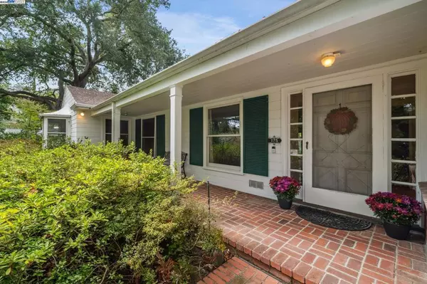 Walnut Creek, CA 94595,175 Richard Ln