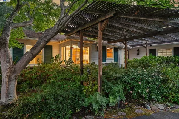 Walnut Creek, CA 94595,175 Richard Ln