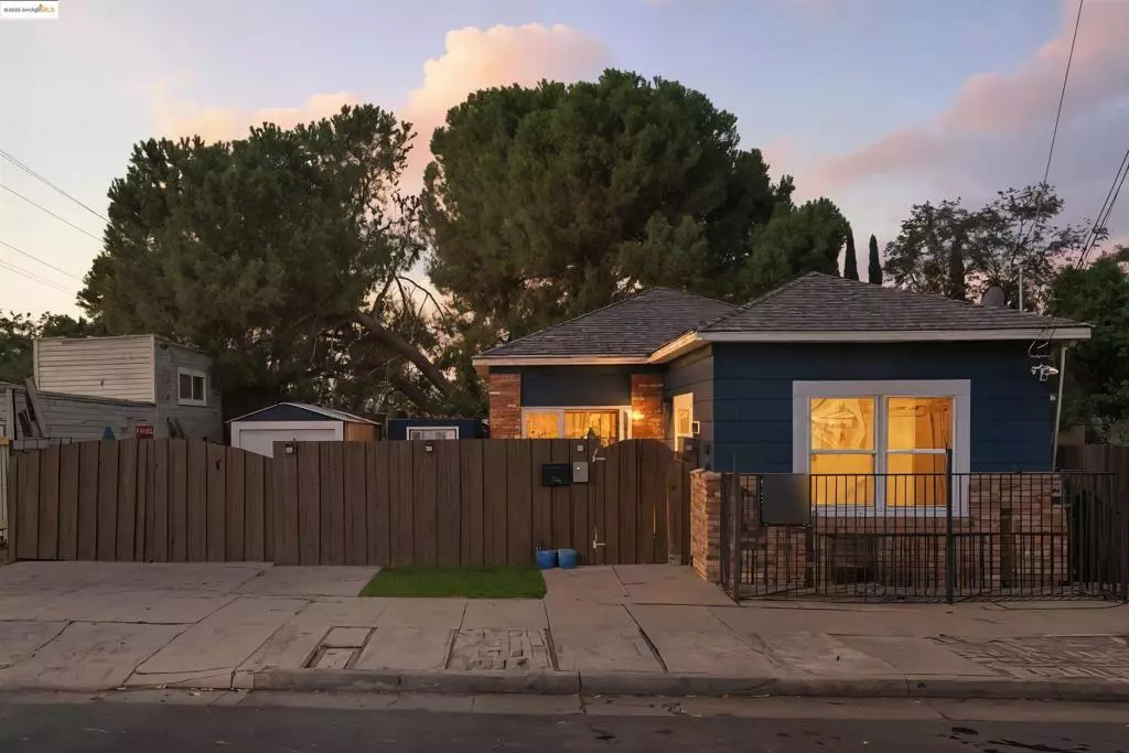 Antioch, CA 94509,810 F St