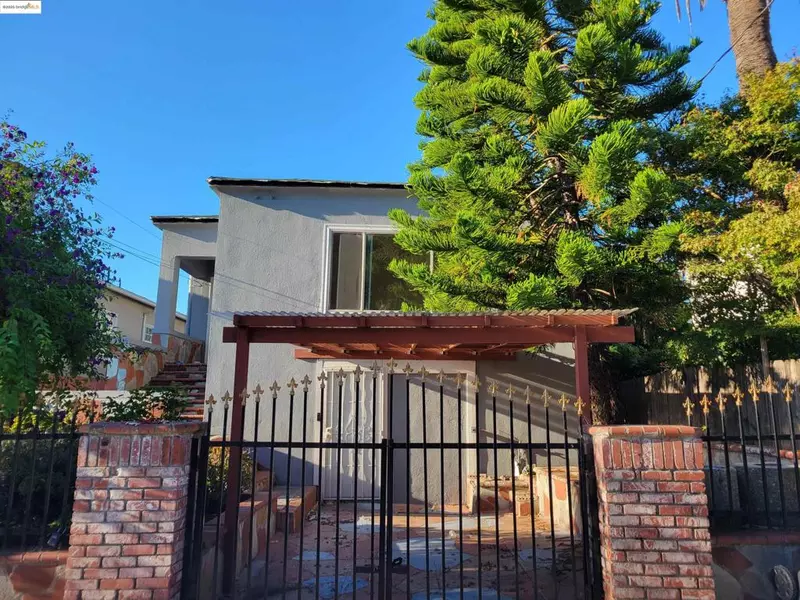 2001 E 27Th St, Oakland, CA 94606