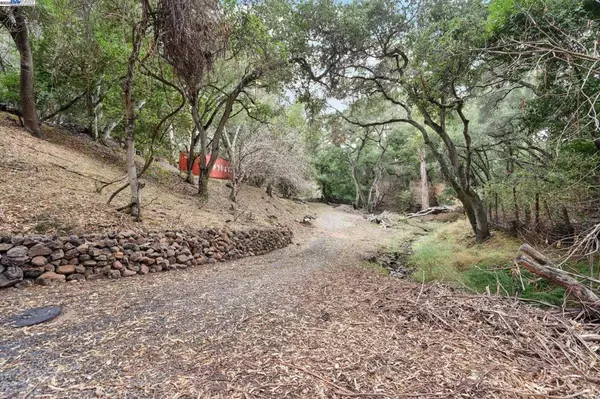 Hayward, CA 94541,0 Hidden Oaks