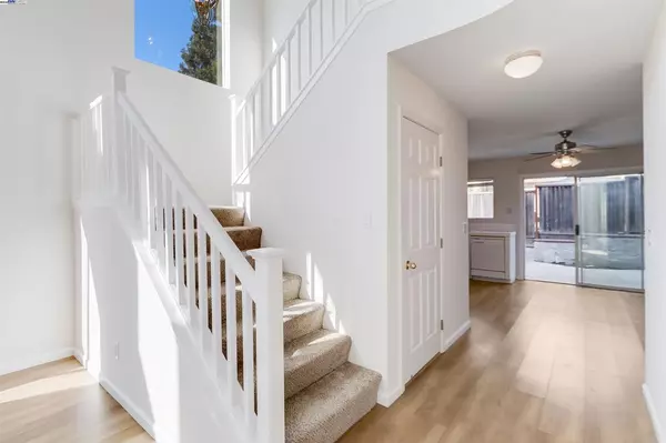 Martinez, CA 94553,592 Ross Cir