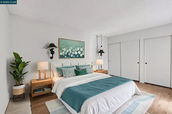 Walnut Creek, CA 94595,2666 Saklan Indian Dr #2