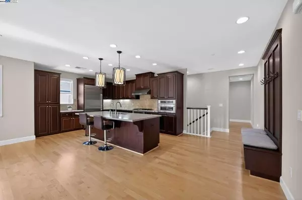 Dublin, CA 94568,3231 Central Pkwy