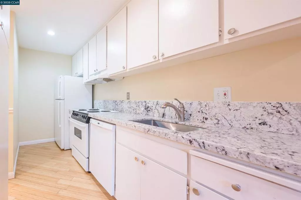 Concord, CA 94518,951 Bancroft Rd