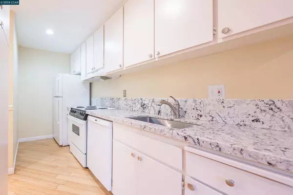 951 Bancroft Rd, Concord, CA 94518