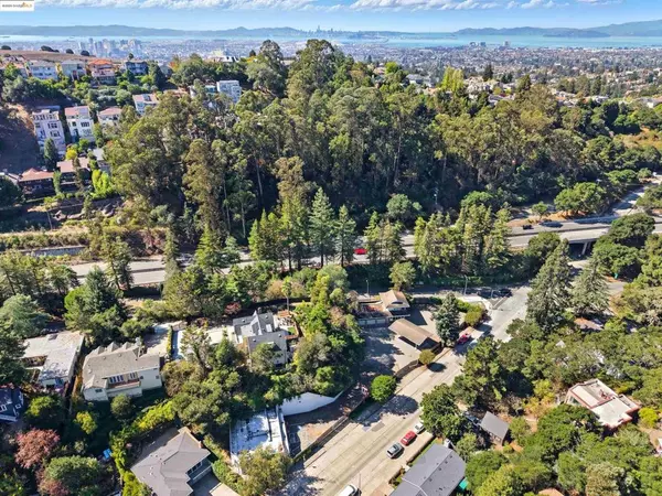 Oakland, CA 94611,6767 Broadway Terrace