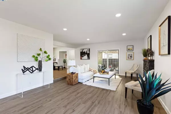 Fremont, CA 94538,3184 Waugh Place