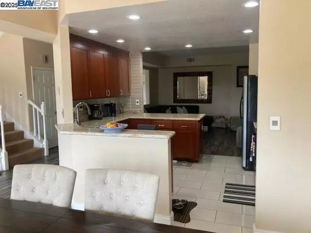 Danville, CA 94506,300 S Eagle Nest Ln