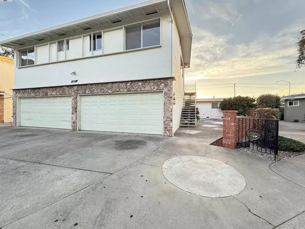 San Leandro, CA 94578,821 Coburn Ct