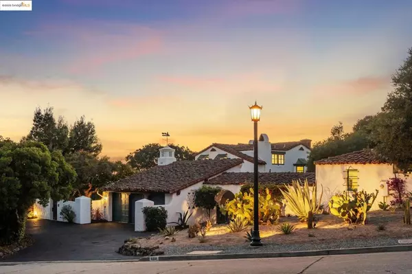 Oakland, CA 94611,6801 Estates Drive