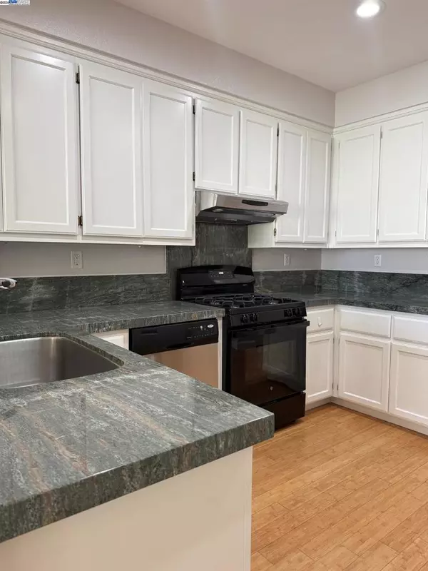 San Ramon, CA 94583,1230 Sutter Creek Ln