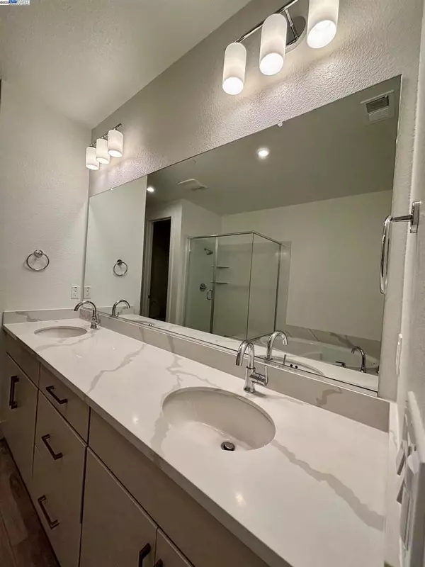 Morgan Hill, CA 95037,924 More Lane #1702