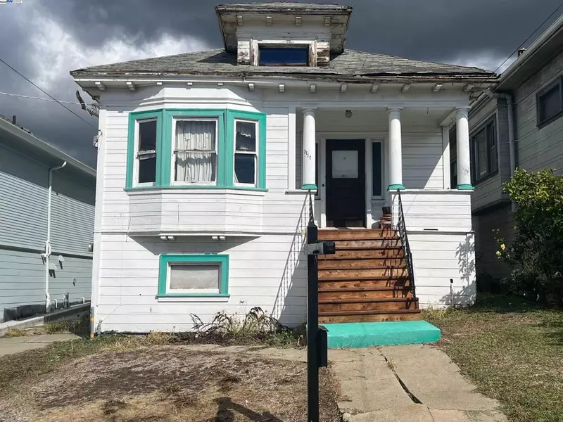 2134 E 23rd, Oakland, CA 94606-4236