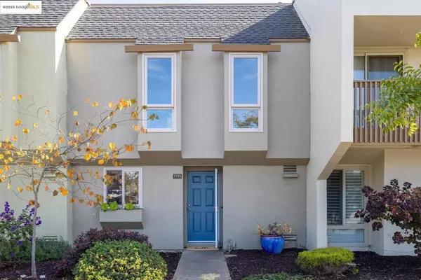 Alameda, CA 94502,1104 Verdemar Dr