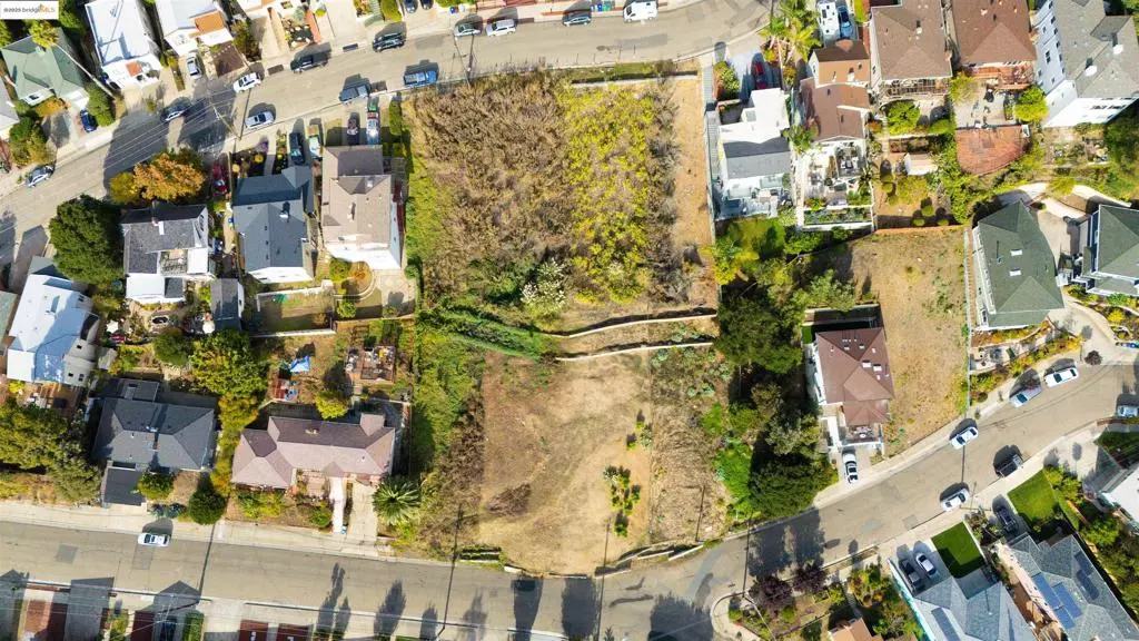 Oakland, CA 94605,3716 Delmont Ave