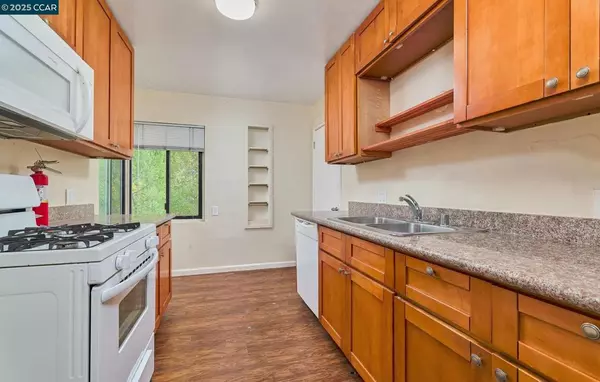 Vallejo, CA 94591,1306 Magazine St