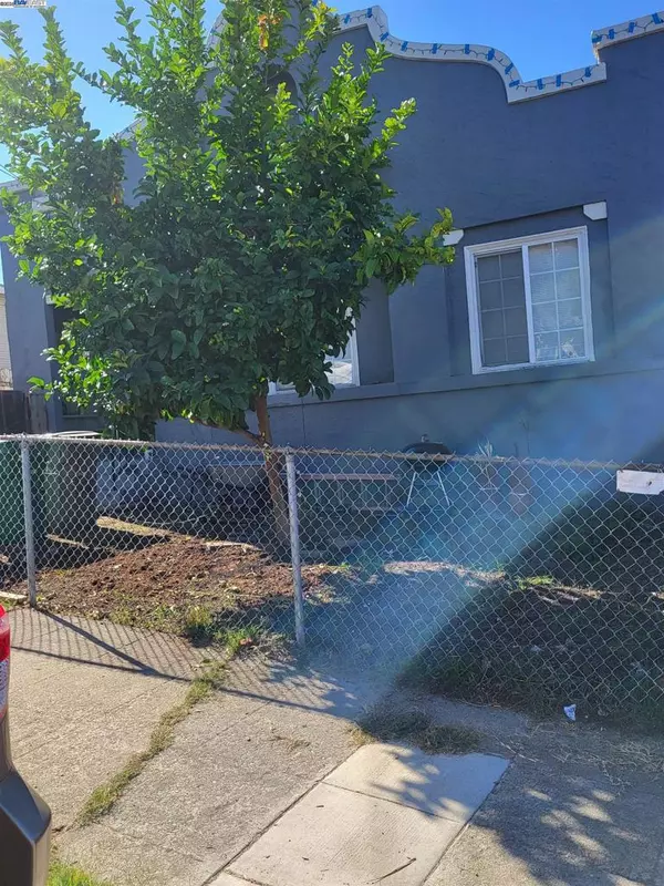 Oakland, CA 94606,2137 E 27th ave