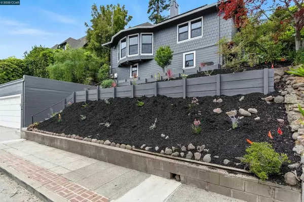 Oakland, CA 94618,5020 Golden Gate Ave