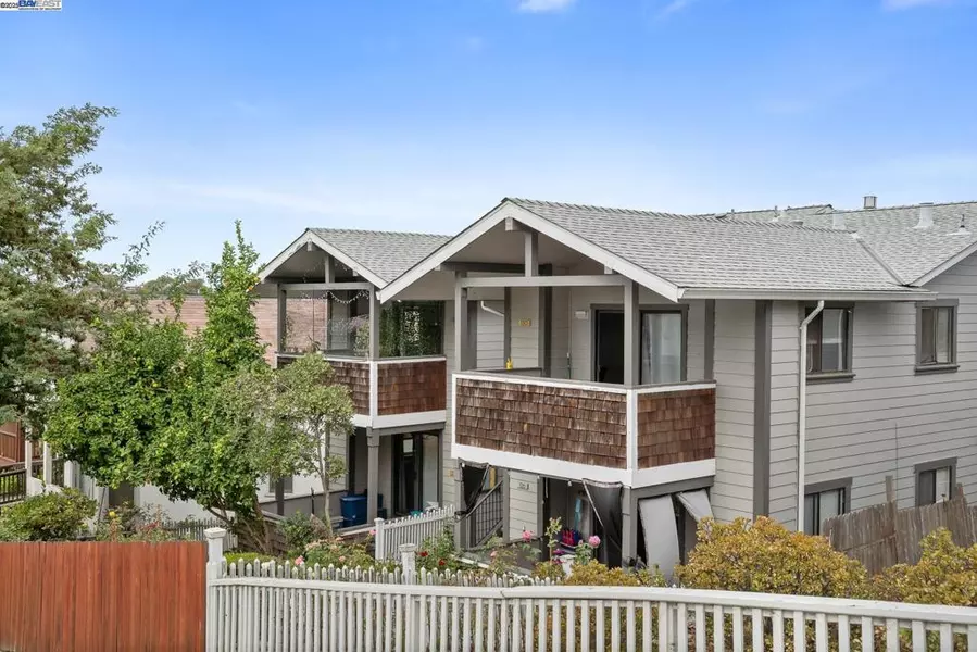 124 Louisiana St, Vallejo, CA 94590