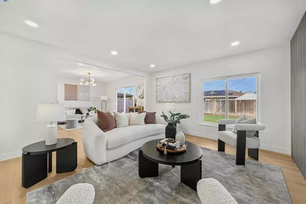 Fremont, CA 94538-1931,39850 Sundale Dr.