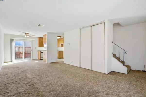 San Leandro, CA 94577,2246 Windlass Way