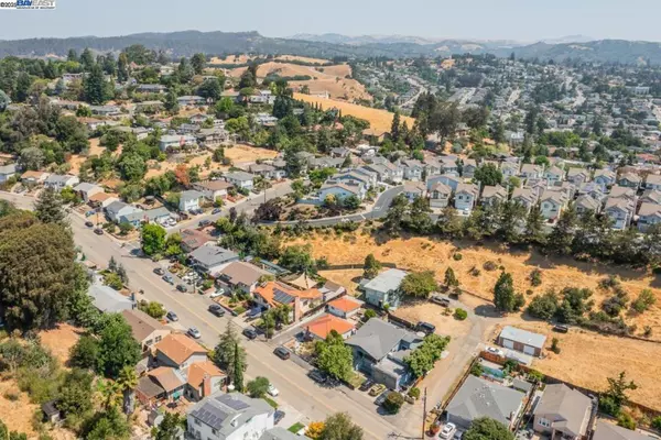 Castro Valley, CA 94546,18760 Stanton Ave