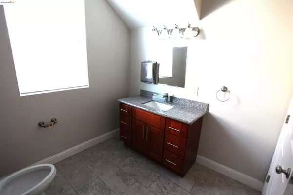 Isleton, CA 95641,50 Main St