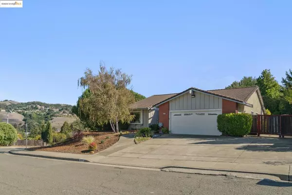 Richmond, CA 94803,2216 Bristlecone Drive
