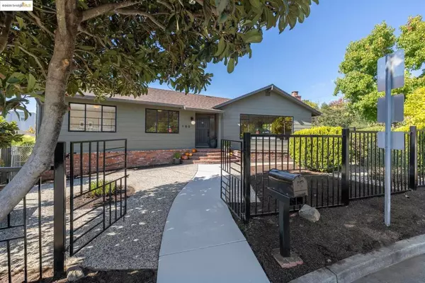 Oakland, CA 94062,180 Maiden Lane