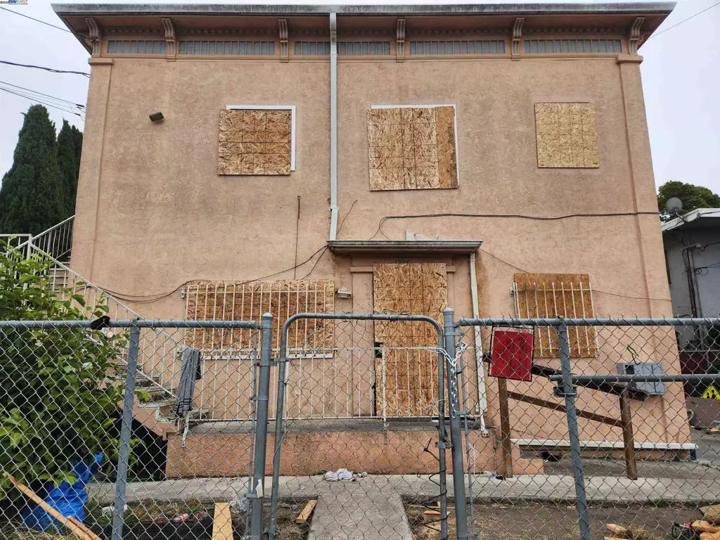 Oakland, CA 94621,1226 73rd Ave