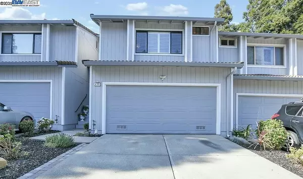 235 Via Pinada Ln, Martinez, CA 94553