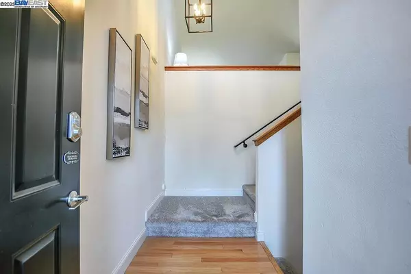 Martinez, CA 94553,235 Via Pinada Ln