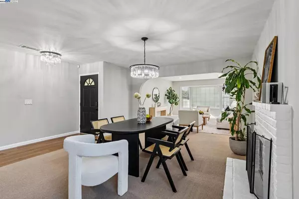 Union City, CA 94587-2824,31274 Santa Maria Drive