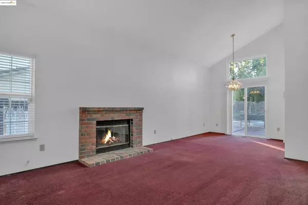 Antioch, CA 94509,2832 Filbert St