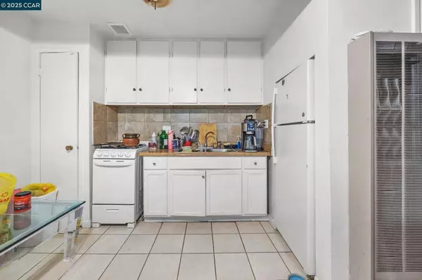 Concord, CA 94518,1128 Marilyn