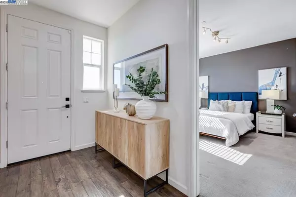 Dublin, CA 94568-6733,3883 Camino Loop