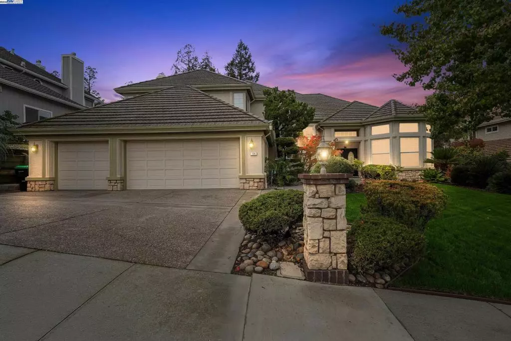 Pleasanton, CA 94566,729 Montevino Dr