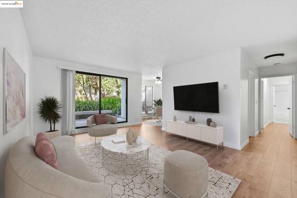 4 Admiral Drive #226, Emeryville, CA 94608