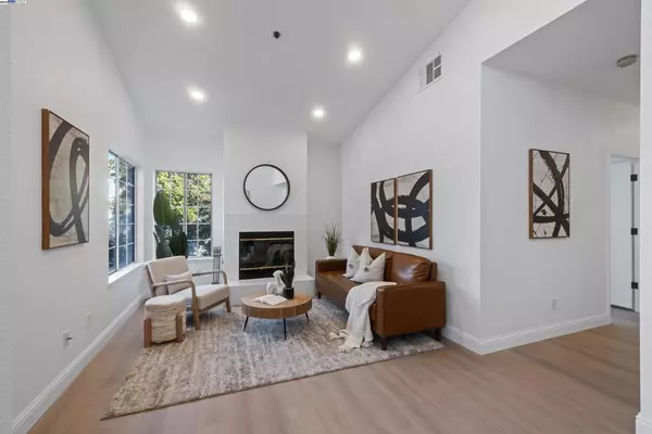 San Leandro, CA 94578,1450 Thrush Ave #17